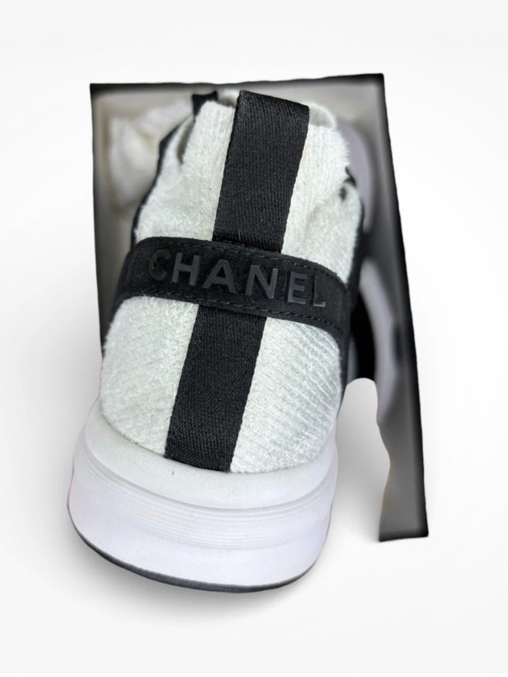 Chanel Sneakers 40 - Picture 4 of 7
